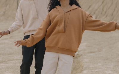Quand la Technologie s&rsquo;invite sur nos Vêtements : Une révolution Mode 2.0?